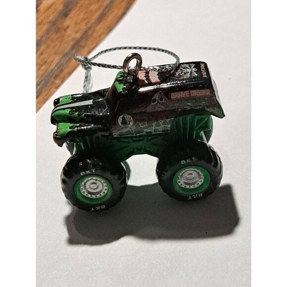 Monster Jam Mini Ornaments Lot 4 Feld 2023 Son & Grave Digger El Toro Loco Max D - Picture 2 of 6